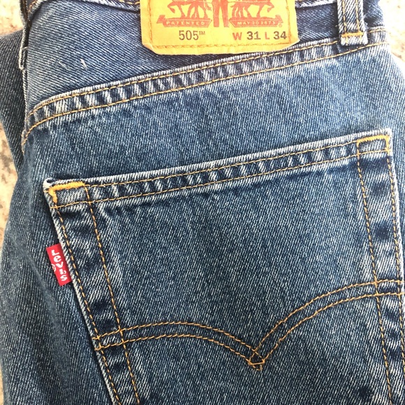 Brand New 505 Red Tag Levi’s Men’s Jeans - Never Worn - Picture 3 of 3